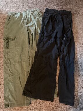 American Eagle Olive Green and Black High Waisted Cargo Pants